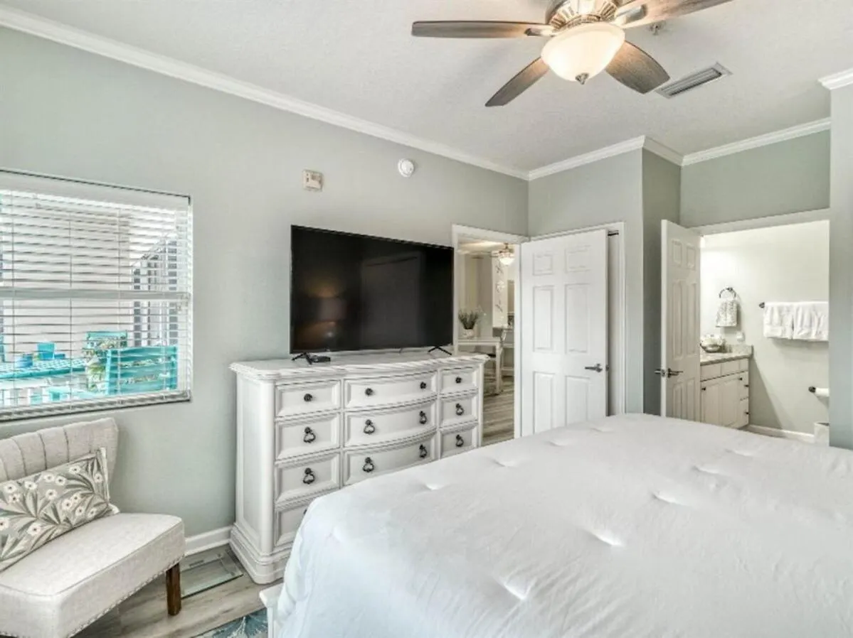 Emerald Waters 205 Destin